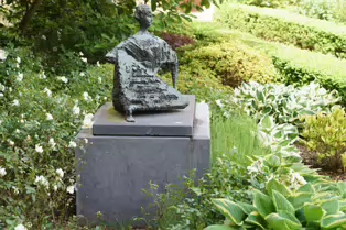 RECLINING FIGURE BY FREDERICK EDWARD McWILLIAM [QUEENS UNIVERSITY BELFAST MAY 2017]-235523-1 RECLINING FIGURE BY FREDERICK EDWARD McWILLIAM