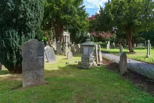 MY FIRST VISIT TO GOLDENBRIDGE CEMETERY [MAY 2017]-237493-1