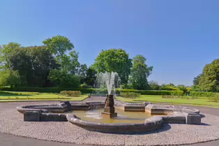 THE KILKENNY CASTLE ESTATE [THERE IS NO REAL NEED TO PAY TO EXPLORE THE CASTLE]-245329-1