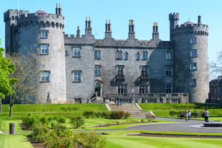 THE KILKENNY CASTLE ESTATE [THERE IS NO REAL NEED TO PAY TO EXPLORE THE CASTLE]-245338-1