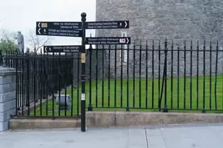 KILKENNY CASTLE [PHOTOGRAPHS PLUS A DETAILED HISTORY]-245382-1