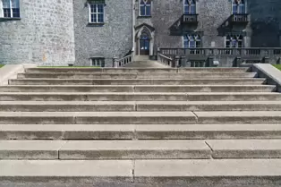 KILKENNY CASTLE [PHOTOGRAPHS PLUS A DETAILED HISTORY]-245403-1