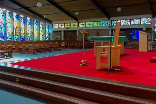 ST ANTHONY'S CHURCH ON CLONTARF ROAD [AND WHAT WAS ONCE CLONTARF TOWN HALL]-244342-1