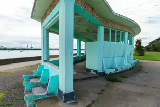 RETRO WIND SHELTERS AND OTHER STRUCTURES IN CLONTARF [DESIGNED IN 1934 BY HERBERT SIMMS]-244385-1