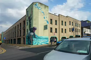 THE FISHERMEN MURAL BY FINTAN McGEE [AT THE CORNER OF ANNE STREET AND ROCHES STREET LIMERICK]-244681-1