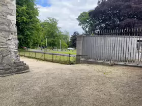 MAYNOOTH CASTLE [I WAS NOT ALLOWED TO USE MY CAMERA BUT MY iPHONE WAS OK]-243881-1