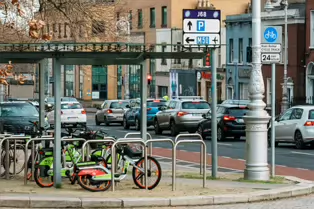 PARKGATE STREET IS AN INTERESTING AREA [PHOTOGRAPHED CHRISTMAS 2024]-246022-1