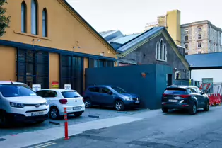 GRAND CANAL QUAY [WHERE THERE IS MUCH OF INTEREST BUT IT IS DOMINATED BY THE PRESENCE OF GOOGLE]-244806-1