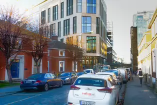 GRAND CANAL QUAY [WHERE THERE IS MUCH OF INTEREST BUT IT IS DOMINATED BY THE PRESENCE OF GOOGLE]-244813-1
