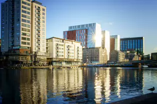 GRAND CANAL SQUARE [AN ATTRACTIVE PUBLIC SPACE THAT YOU MUST VISIT]-244830-1