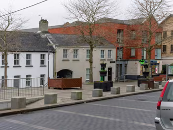 CHAPELIZOD VILLAGE