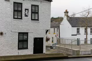 CHAPELIZOD VILLAGE [THERE IS AN EXCESSIVE NUMBER OF DERELICT BUILDINGS]-246634-1