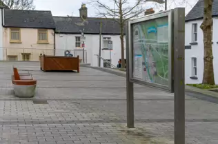 CHAPELIZOD VILLAGE [THERE IS AN EXCESSIVE NUMBER OF DERELICT BUILDINGS]-246637-1