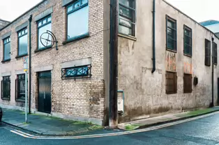 HENRIETTA PLACE COULD BE DESCRIBED AS A RAT RUN [ESPECIALLY THE SECTION NEAREST NORTH KING STREET]-246371-1
