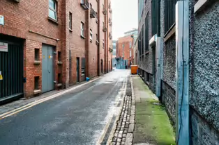 HENRIETTA PLACE COULD BE DESCRIBED AS A RAT RUN [ESPECIALLY THE SECTION NEAREST NORTH KING STREET]-246373-1