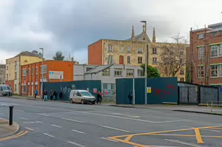 BOLTON STREET [WOULD YOU CONSIDER TO BE AN UGLY STREET]-246648-1