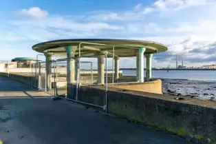 THE WIND SHELTERS AND THE BANDSTAND ALONG CLONTARF PROMENADE [REMAIN AS A TRIBUTE TO HERBERT SIMMS]-246837-1