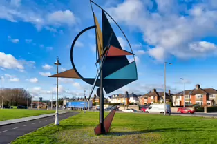 WIND SCULPTURE BY EAMONN O’DOHERTY [CLONTARF PROMENADE WEDNESDAY 29 JANUARY 2025]-246795-1