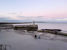 DUN LAOGHAIRE VICTORIAN BATHS PHOTOGRAPHED 1 JANUARY 2025 [PAST AND PRESENT]-246073-1