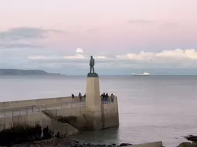 DUN LAOGHAIRE VICTORIAN BATHS PHOTOGRAPHED 1 JANUARY 2025 [PAST AND PRESENT]-246075-1