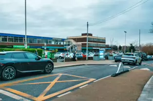 I VISITED DUNDRUM MAIN STREET TWICE OVER THE CHRISTMAS HOLIDAY [TO HAVE LUNCH AT ESSENCE]-246144-1