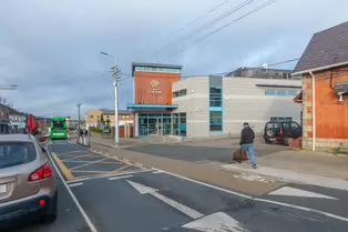 I VISITED DUNDRUM MAIN STREET TWICE OVER THE CHRISTMAS HOLIDAY [TO HAVE LUNCH AT ESSENCE]-246159-1