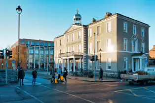 PORTOBELLO HARBOUR IN DUBLIN [THE GRAND CANAL WAS ICED OVER DUE TO THE EXTREME COLD]-246349-1