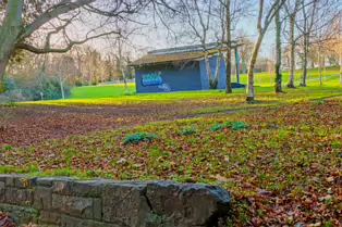 I LIKE THE OLD BANDSTAND [BUSHY PARK DECEMBER 2024]-245563-1