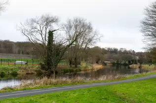 EXPLORING LIFFEY PARK [A SECTION OF LIFFEY VALLEY LINEAR PARK BETWEEN ISLAND BRIDGE AND CHAPELIZOD]-246470-1