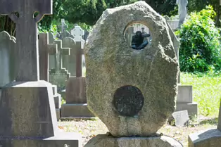 BRENDAN BEHAN'S FINAL RESTING PLACE [THIS WAS NOT WHAT I EXPECTED]-253595-1