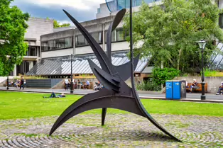 CACTUS PROVISOIRE BY ALEXANDER CALDER [FELLOWS SQUARE TRINITY COLLEGE DUBLIN]-253403