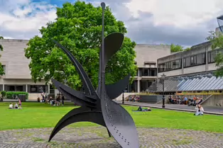 CACTUS PROVISOIRE BY ALEXANDER CALDER [FELLOWS SQUARE TRINITY COLLEGE DUBLIN]-253404
