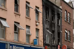 DRIVER SAVES LIFE ON GRANBY ROW [MAN TRAPPED IN BURNING BUILDING]-253268-1