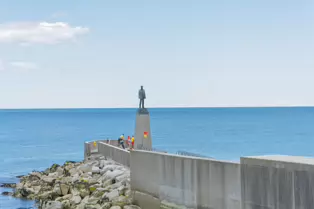 THE ROGER CASEMENT SCULPTURE [AT DUN LAOGHAIRE BATHS]-253457-1