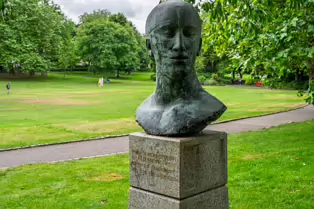 ENDURING SYMBOL OF SOLIDARITY [TRIBUTE HEAD FOR NELSON MANDELA AT MERRION SQUARE PARK]-253306-1