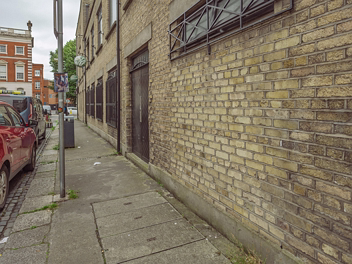 USING A ZEISS LOXIA LENS