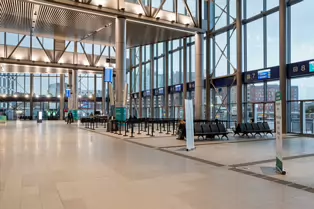 MY FIRST OPPORTUNITY TO PHOTOGRAPH BELFAST GRAND CENTRAL STATION [LAST WEEK IN MAY 2025]-251999-1