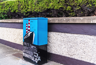 STREET ART 2017 - PAINTED CABINET AT ALFI BYRNE ROAD CLONTARF [WELCOME - FAILTE]-244449-1