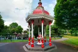 THE PERY MEMORIAL FOUNTAIN IN LIMERICK [PHOTOGRAPHED 2016]-235356-1