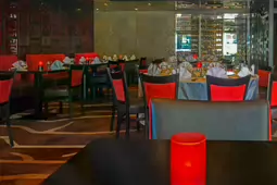 THE JASMINE PALACE RESTAURANT IN LIMERICK [INTRODUCED SERVING ROBOTS A FEW YEARS LATER]-233553-1