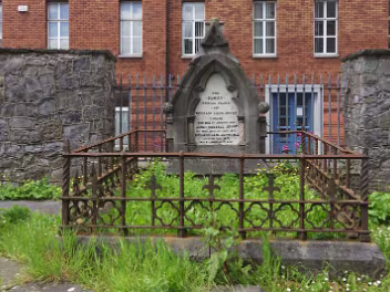 THE JOYNT FAMILY William Lane Joynt (1825-1895) was a prominent figure in Limerick, serving as mayor of the city in 1851 and 1866. He was...