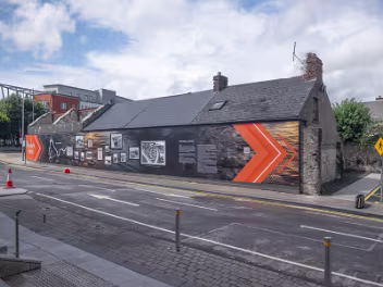 ABSOLUTE HOTEL A 15-year retrospective on photographing Limerick and navigating its shifting hotel market—comparing stays at The Pier,...