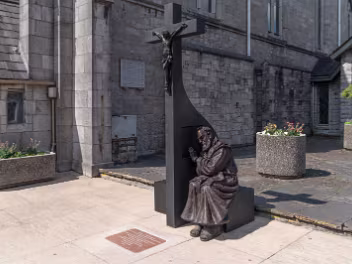 DOMINICAN CHURCH AND PADRE PIO SCULPTURE Glentworth Street in Limerick is home to a real architectural gem, St Saviour's Dominican Church. On a recent visit, I...
