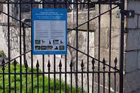 THE CROPPIES ACRE MEMORIAL PARK [AT THE MUSEUM LUAS TRAM STOP ON BENBURB STREET]-248774-1