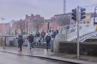 THE HALFPENNY BRIDGE [OFFICIALLY KNOWN AS THE LIFFEY BRIDGE]-248265-1