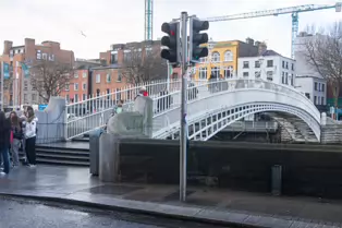 THE HALFPENNY BRIDGE [OFFICIALLY KNOWN AS THE LIFFEY BRIDGE]-248267-1