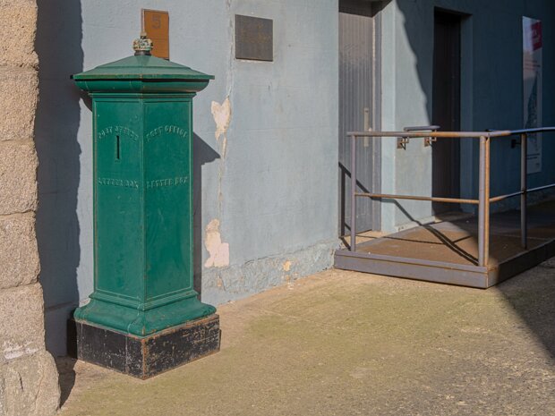 OLD LETTER BOX