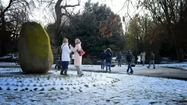 THE GROUND WAS COVERED IN SNOW WHEN I VISITED ST STEPHEN'S GREEN IN NOVEMBER 27 2010 [LEGACY PHOTO COLLECTIONS]-244840-1