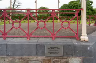 THE PEOPLES PARK IN WATERFORD [26 MAY 2016]-221073-1