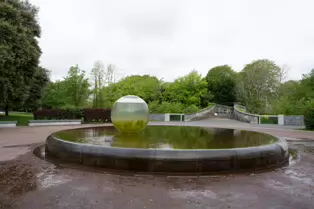 THE PEOPLES PARK IN WATERFORD [26 MAY 2016]-221077-1